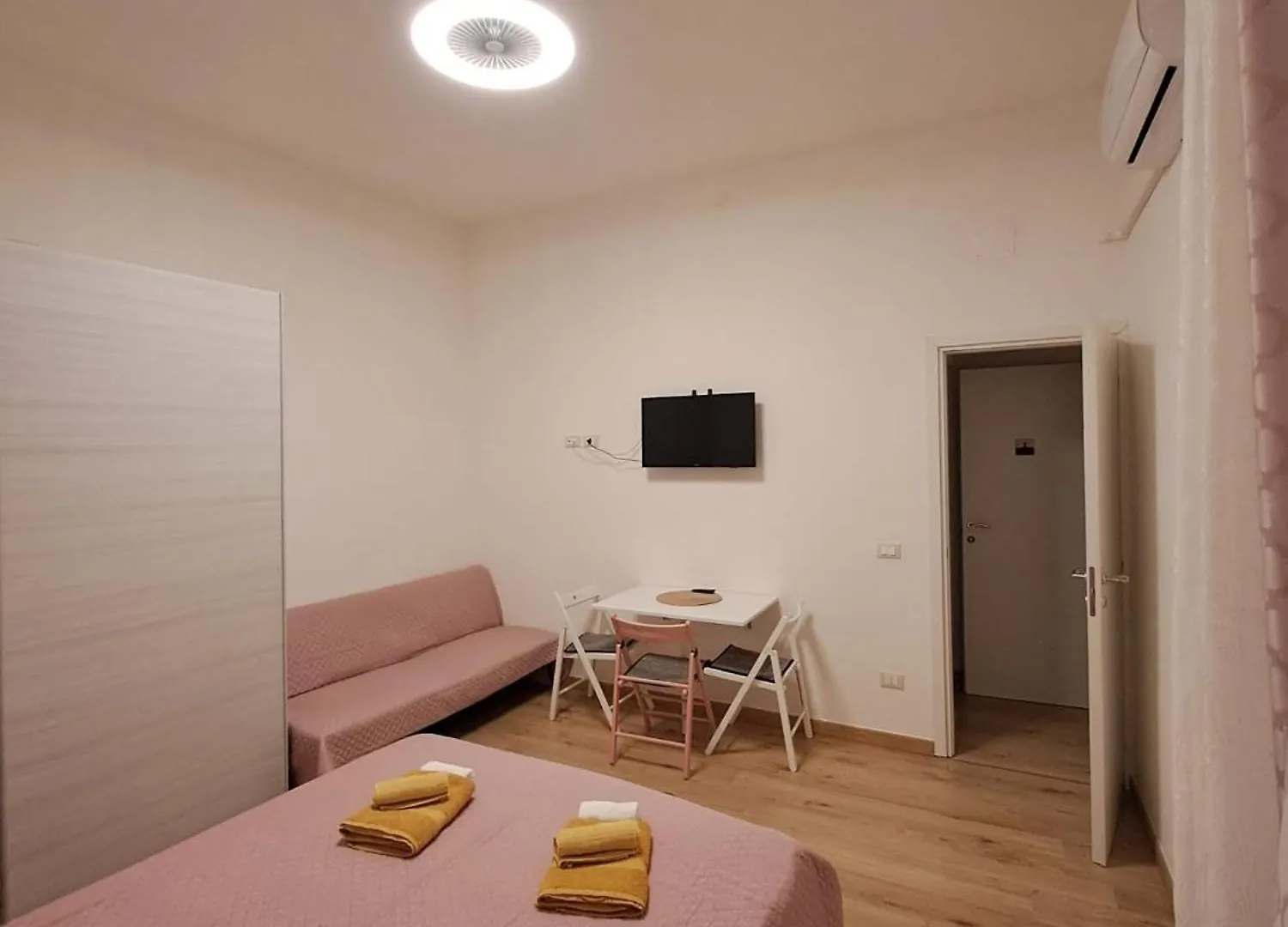 Guest house Rooms Near Sea Trapani Italy